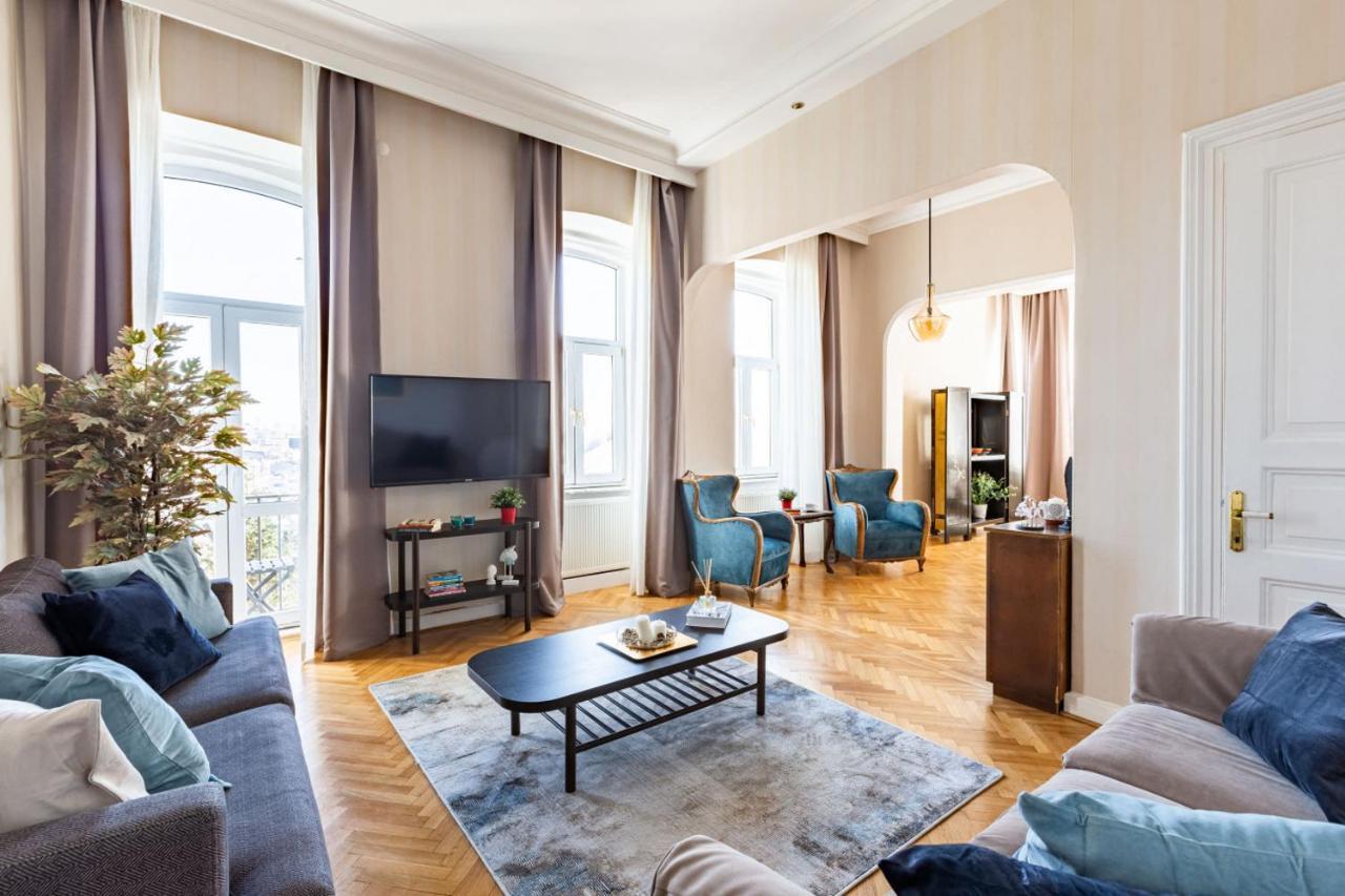 Historical Flat With A Lovely Sea View In Beyoglu Isztambul Kültér fotó