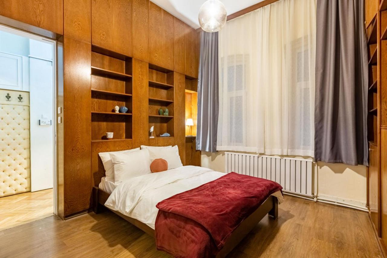 Historical Flat With A Lovely Sea View In Beyoglu Isztambul Kültér fotó