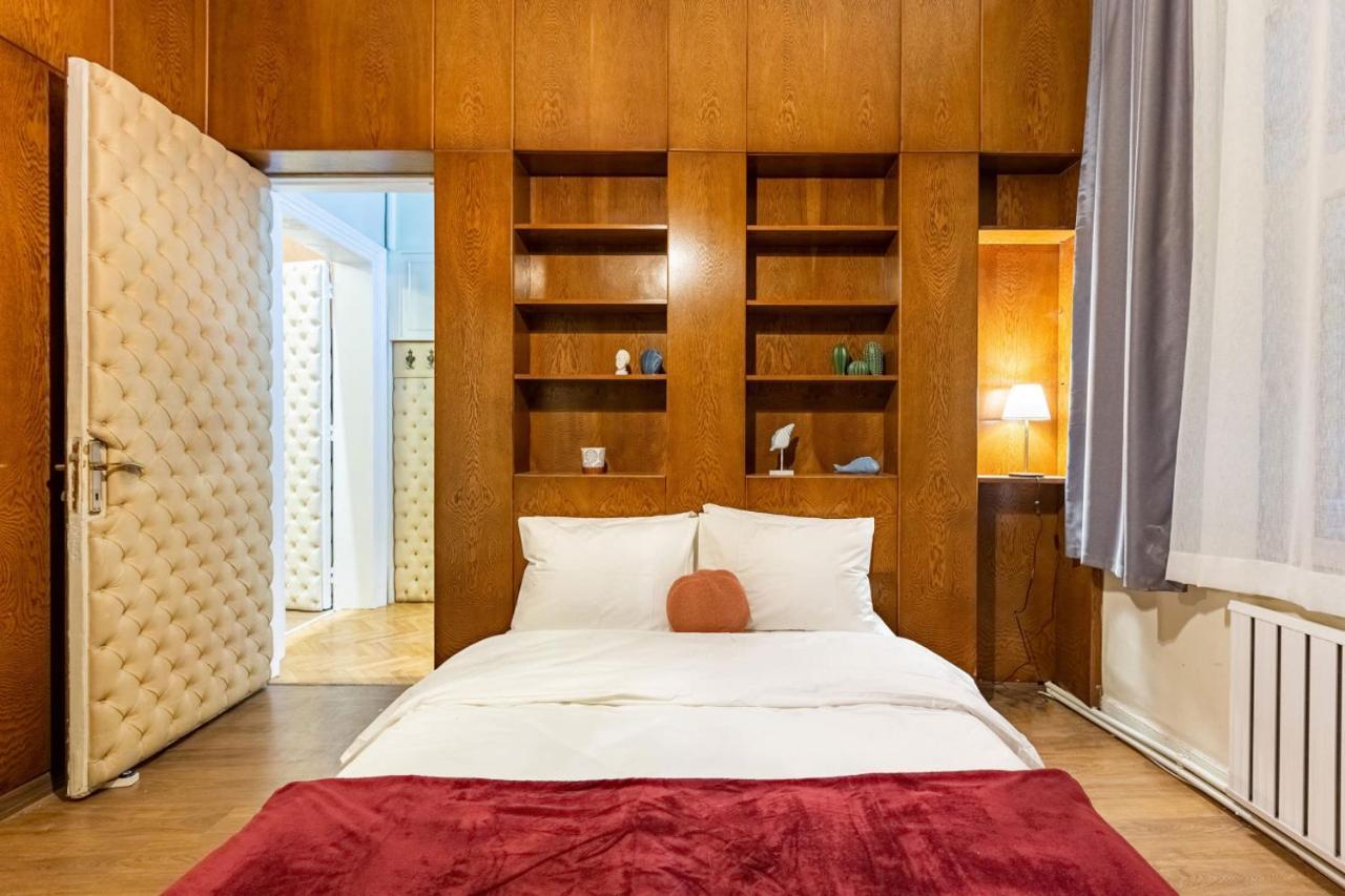 Historical Flat With A Lovely Sea View In Beyoglu Isztambul Kültér fotó
