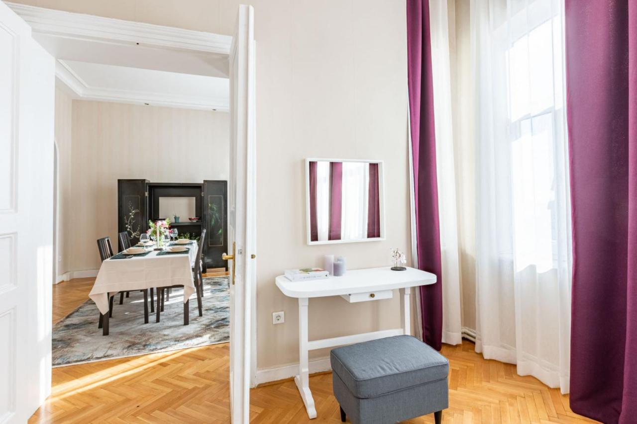 Historical Flat With A Lovely Sea View In Beyoglu Isztambul Kültér fotó