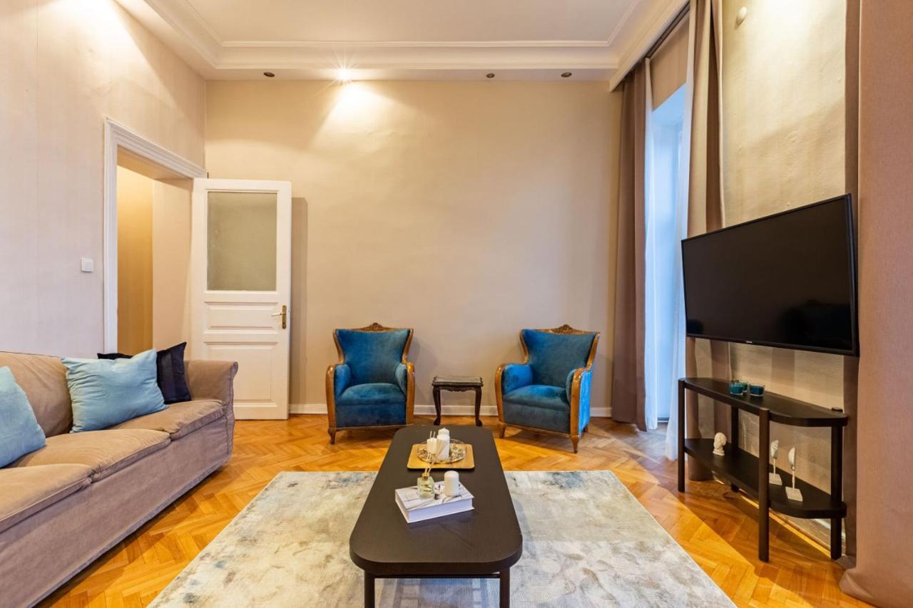 Historical Flat With A Lovely Sea View In Beyoglu Isztambul Kültér fotó